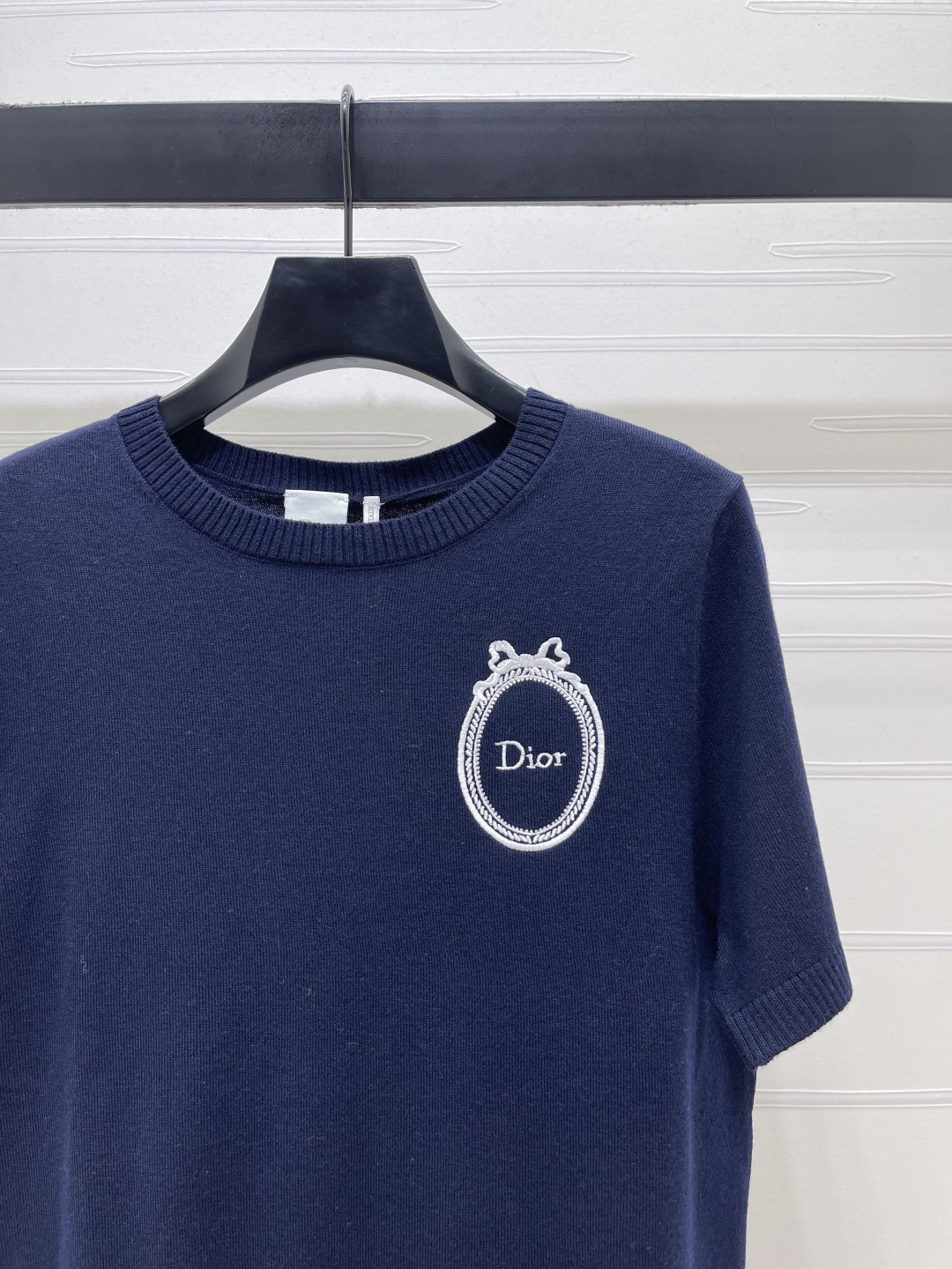 Women's short sleeves